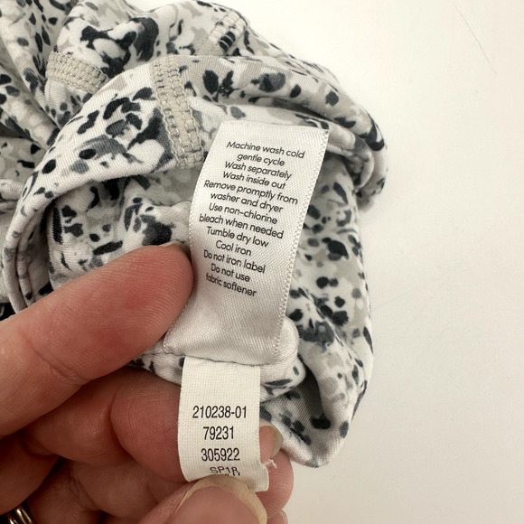 Athleta Leggings Womens Small Mesh Panels Activewear White Sandstone Salutation - Picture 8 of 9